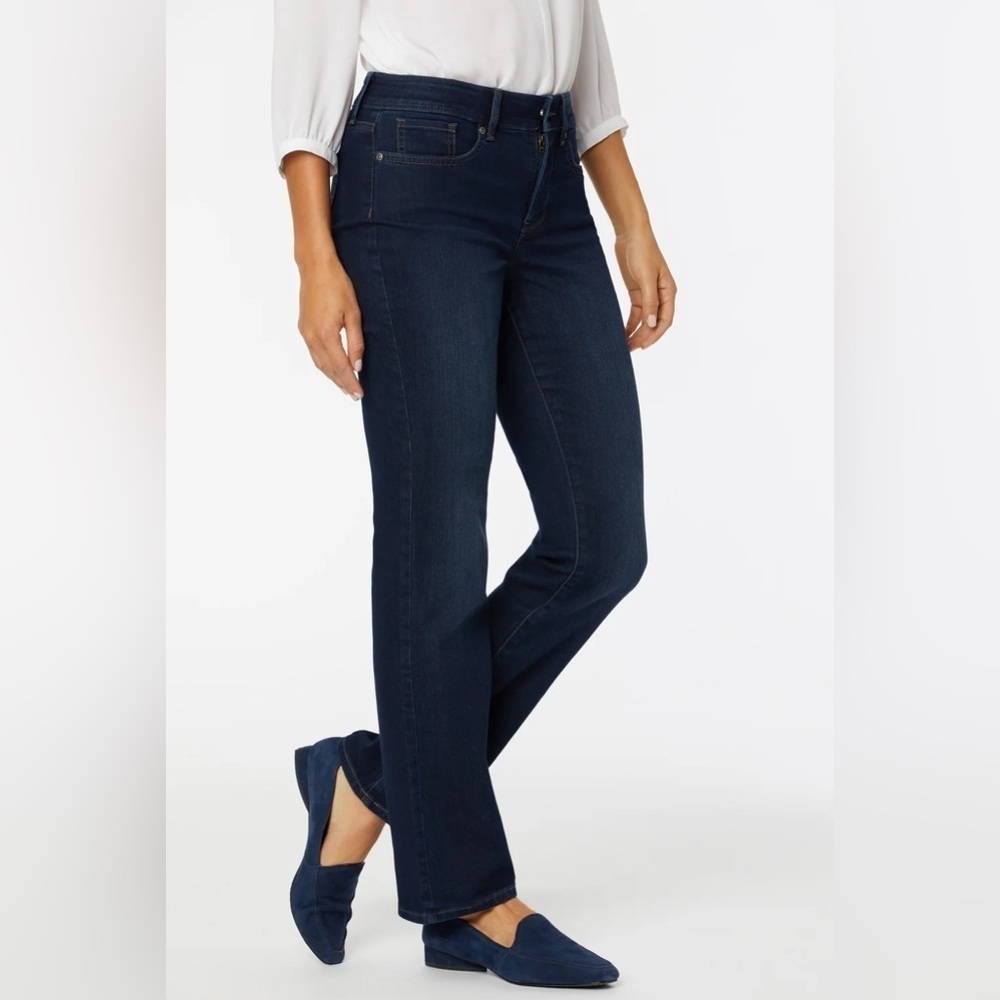 631 - NYDJ NWOT Dark Blue Stretchy Skinny Jeans Size 8P